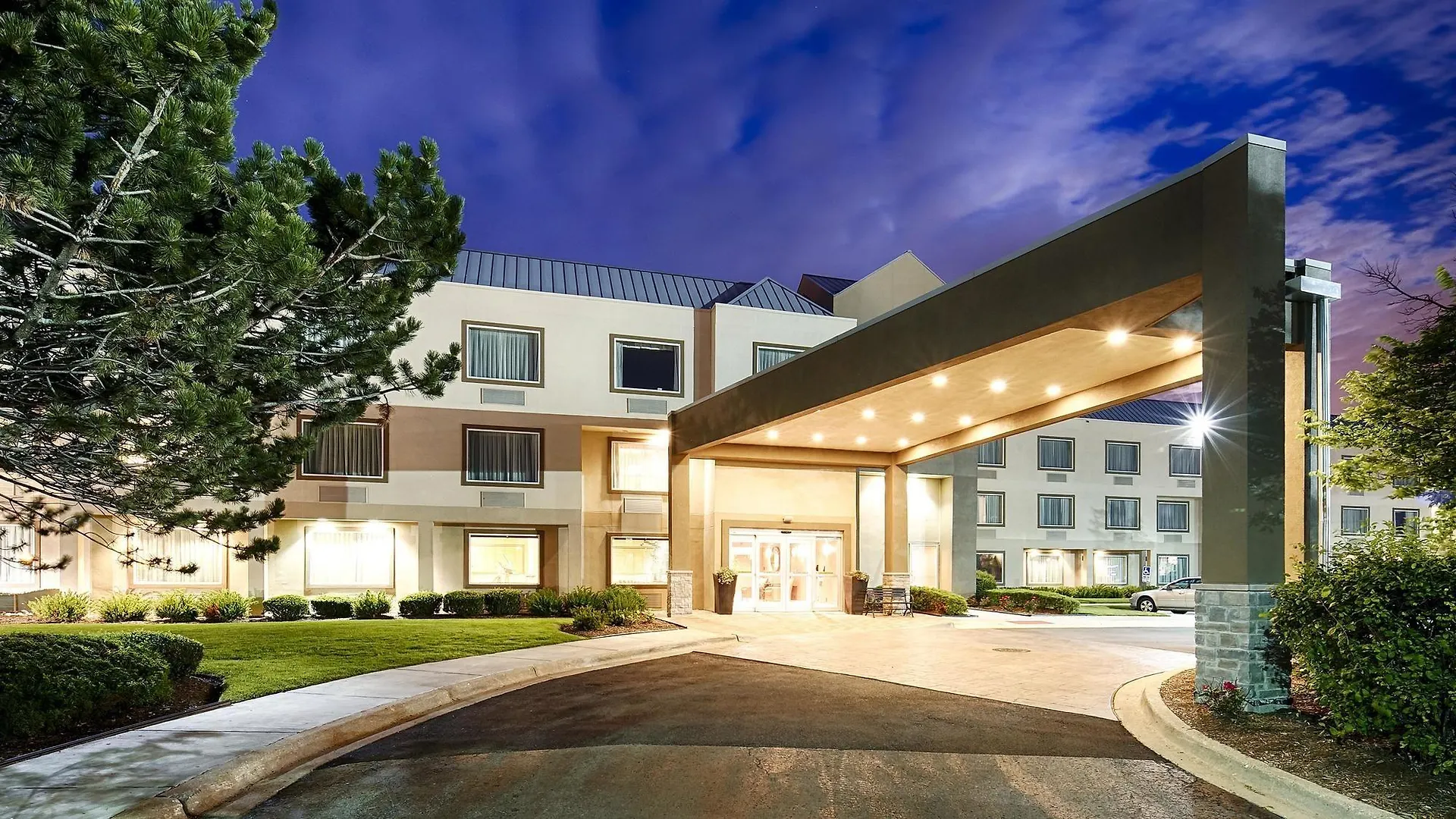 7 Golf Hotels Close to Robert T Jackson Clearwater Park