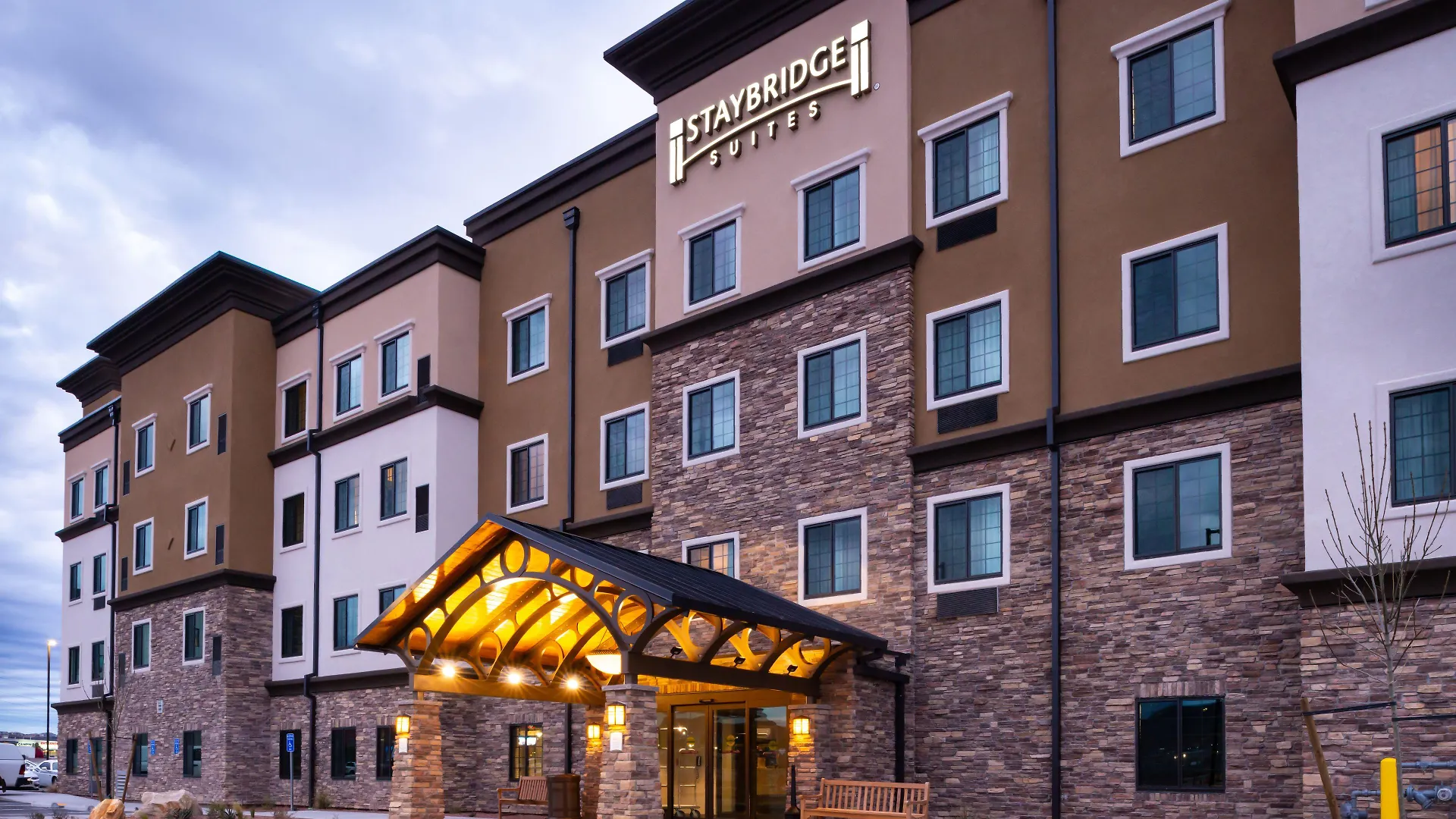 6 Airport Hotels Near Jacob Hamblin House for Easy St. George Access