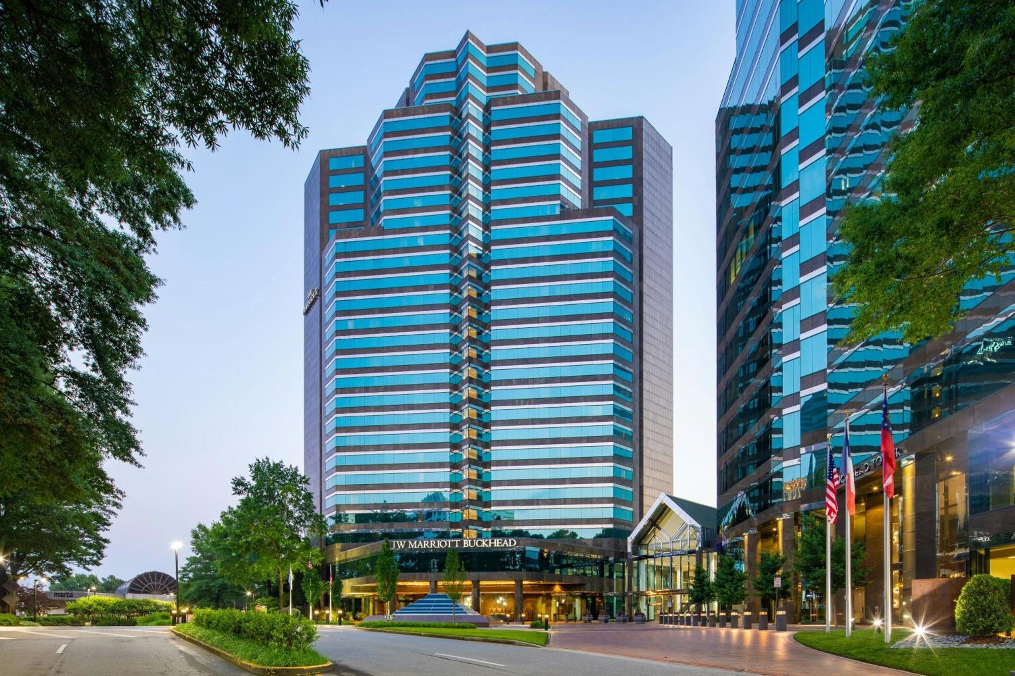 6 Design Hotels Near Lenox Square Worth Booking in Atlanta